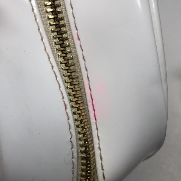 Tory Burch White Laser Cut Make Up Bag - Picture 4 of 12